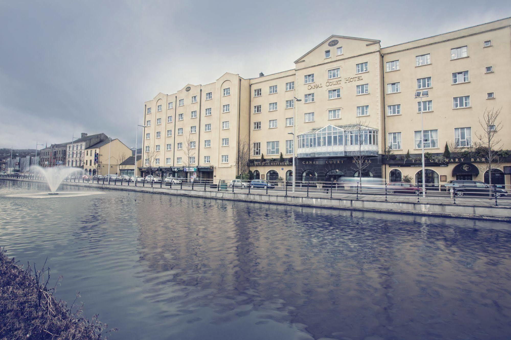 Canal Court Ньюри Экстерьер фото